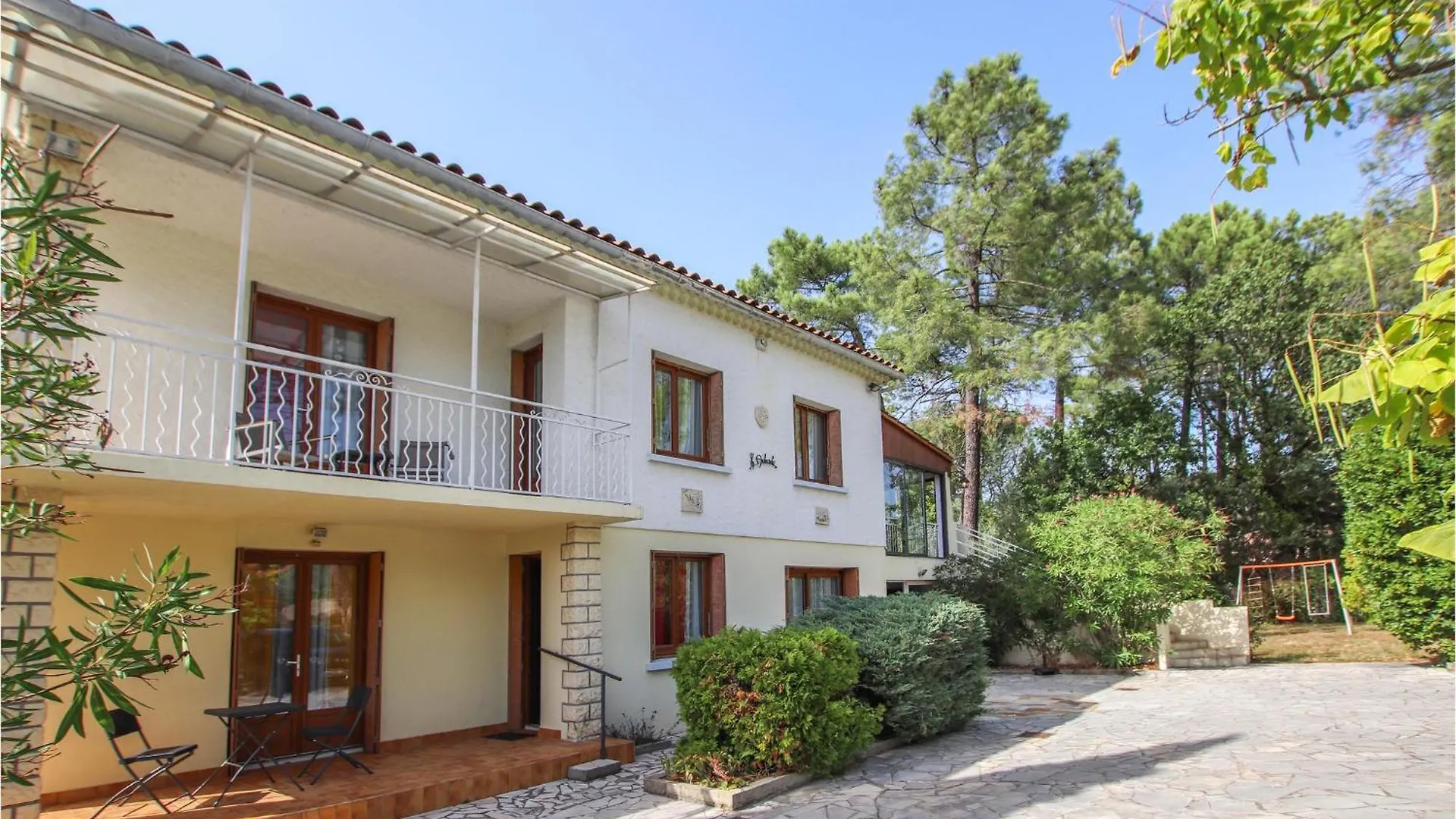 Awesome Home In Aubenas With Kitchen 度假居